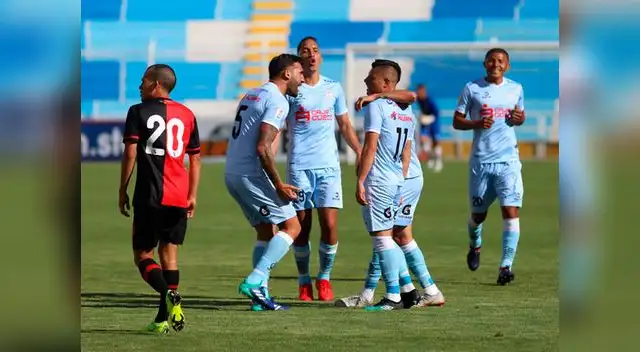 Melgar se enfrenta al Real Garcilaso en la UNSA de Arequipa. FOTO: Melissa Valdivia
