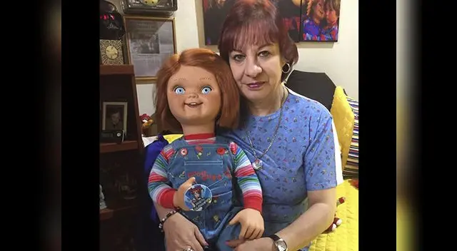 Mujer vive perdidamente enamorada de muñeco diabólico Chucky 