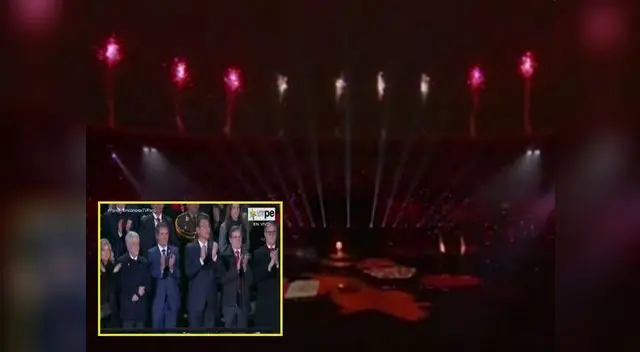 Momento puso la piel de gallina a asistentes al coloso Momento puso la piel de gallina a asistentes al coloso