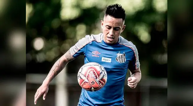 Prensa dice que el volante Christian Cueva no justifica la inversión que hizo el Peixe por él