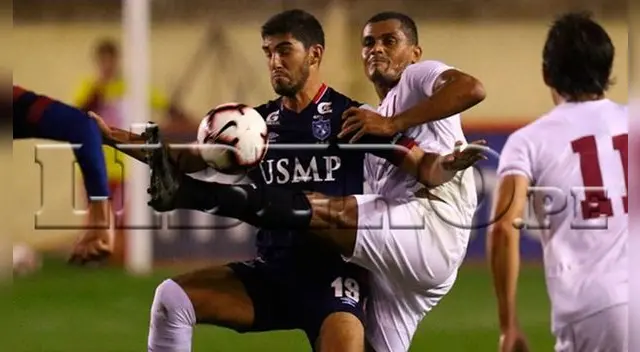 Denis dijo que el árbitro no manejó bien el partido.  FOTO: LIBERO