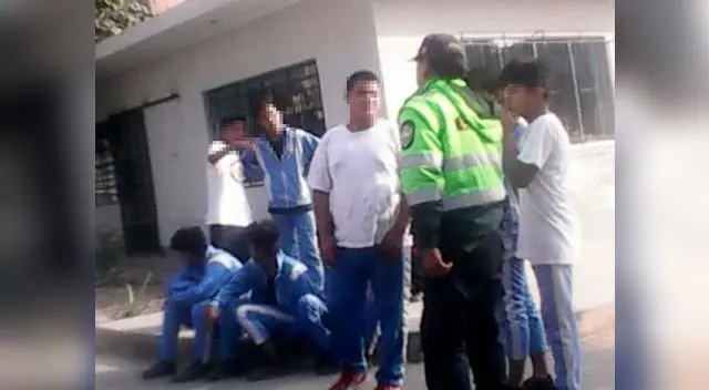 Los asaltantes con armas de fuego les roban sus mochilas y teléfono portátil cuando realizaban juegos deportivos Los asaltantes con armas de fuego les roban sus mochilas y teléfono portátil cuando realizaban juegos deportivos