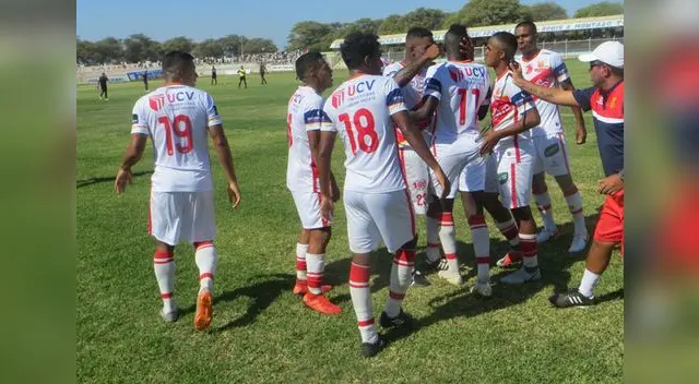 Atlético Grau goleó 6 a 3 al Sport Loreto Atlético Grau goleó 6 a 3 al Sport Loreto