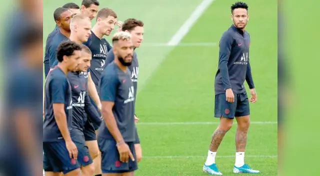 Clubes importantes pretenden a Neymar del PSG Clubes importantes pretenden a Neymar del PSG