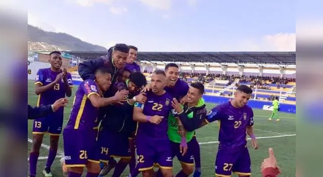 Esta escena de festejo se repitió en tres ocasiones en Comerciantes Unidos. FOTO: Cutervo Cajamarca - Noticias Esta escena de festejo se repitió en tres ocasiones en Comerciantes Unidos. FOTO: Cutervo Cajamarca - Noticias