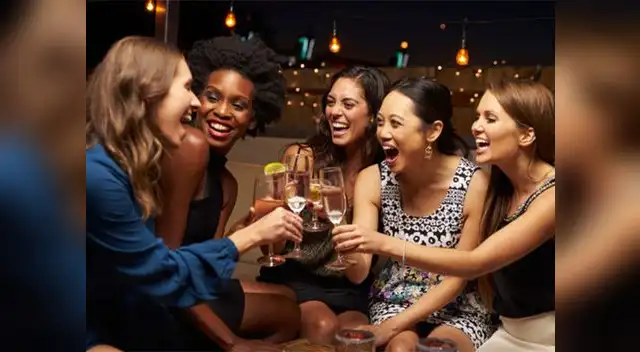 Aunque el estudio no definió las cantidades de alcohol que beben las mujeres, existe una relación muy fuerte 