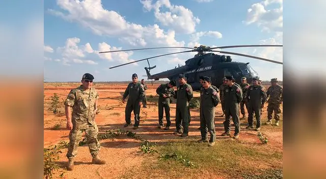 Helicópteros de la FAP llegaron para apoyar en extinguir el fuego en la amazonía