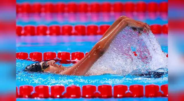 Rodrigo Santillán, el Para nadador peruano de 14 años  ganó la presea de bronce en la prueba de los 100 metros espalda, clase S2 
