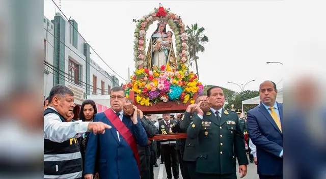 PNP y autoridades del Callao rindieron homenaje a Santa Rosa de Lima PNP y autoridades del Callao rindieron homenaje a Santa Rosa de Lima