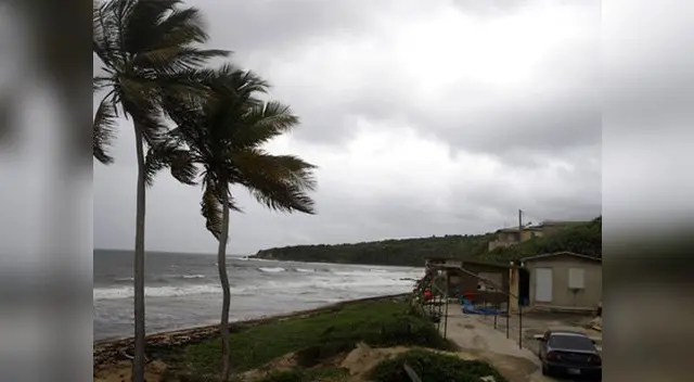 Huracán Dorian es categoría 5 y llegará a las Bahamas Huracán Dorian es categoría 5 y llegará a las Bahamas