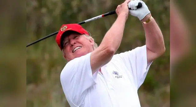 Donald Trump es captado jugando golf mientras que huracán Dorian amenaza con llegar a EEUU Donald Trump es captado jugando golf mientras que huracán Dorian amenaza con llegar a EEUU