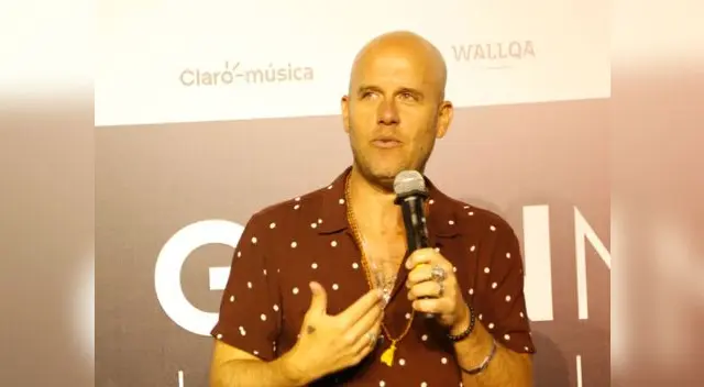 El hermoso detalle fue grabado por el GianMarco, quien no esperó este bello espectáculo El hermoso detalle fue grabado por el GianMarco, quien no esperó este bello espectáculo