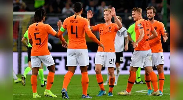 Festejo de los jugadores de Holanda tras la victoria 4 a 2 ante Alemania. FOTO: EFE Festejo de los jugadores de Holanda tras la victoria 4 a 2 ante Alemania. FOTO: EFE