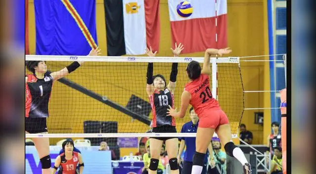 El segundo y tercer set entre Perú y Japón fue dramático El segundo y tercer set entre Perú y Japón fue dramático