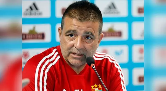 Los malos resultados pasaron factura a Claudio Vivas y fue sacado del Cristal