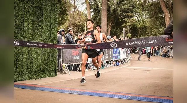 Mas de 10 atlétas participaron Media Maratón De Lima & 10k