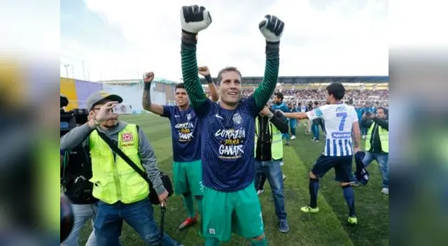 Leao Butrón le mandó un consejo a Kevin Quevedo Leao Butrón le mandó un consejo a Kevin Quevedo