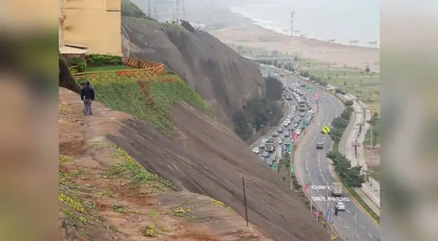 Acantilado de la Costa Verde es declarado en estado de emergencia
