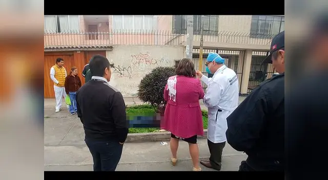 Hombre se dedicaba a reparar computadoras Hombre se dedicaba a reparar computadoras