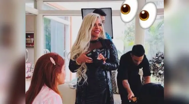 Las hijas de Andrés Hurtado, Josetty y Génesis, convirtieron a Magaly Medina en la conocida muñeca 'Barbie' Las hijas de Andrés Hurtado, Josetty y Génesis, convirtieron a Magaly Medina en la conocida muñeca 'Barbie'