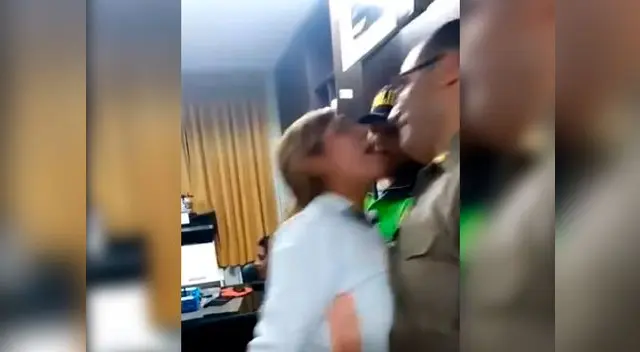 La mujer agresora fue intervenida por la Policía Nacional por manejar presuntamente en estado de ebriedad