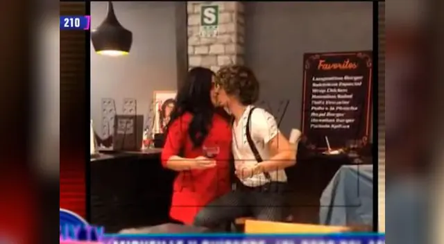 Michelle Soifer se besa con Giuseppe Benigni