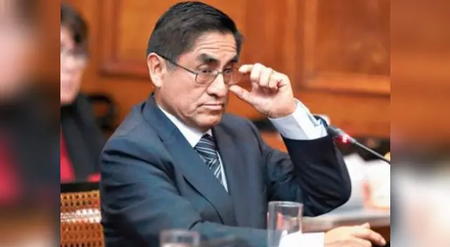 César Hinostroza enfrentará a la justicia peruana César Hinostroza enfrentará a la justicia peruana