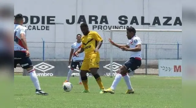 Cantolao empezó perdiendo y dio vuelta al partido 3-1 en Huacho.