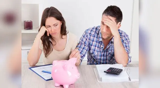 Cuando uno de los integrantes de la pareja derrocha el dinero mientras el otro ahorra, ambos sólo ven los hábitos negativos en cuanto al dinero