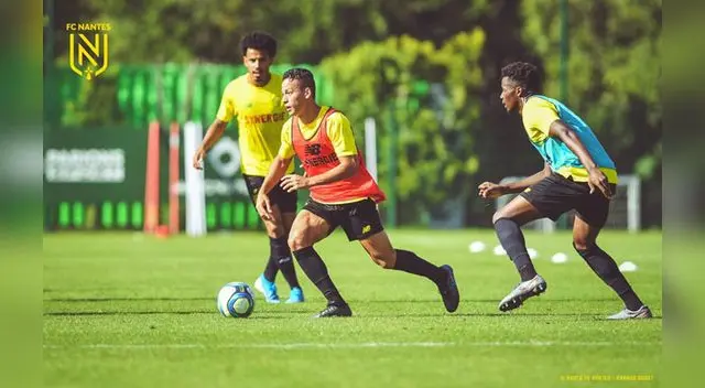 Benavente espera consolidarse en la selección y no piensa en la selección