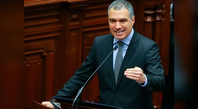 Le agradecen todo lo que hizo cuando era Primer Ministro Le agradecen todo lo que hizo cuando era Primer Ministro