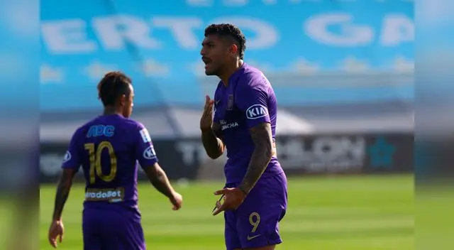 Balboa festeja efusivamente su gol que significó el del empate. FOTO: LIBERO