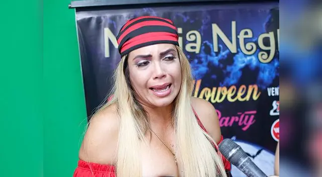 Anelhí Arias llora por no poder ver a hijitas Anelhí Arias llora por no poder ver a hijitas