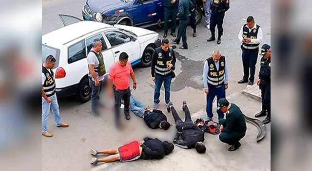 Integrantes de la banda delincuencial que fue interceptada por la PNP Integrantes de la banda delincuencial que fue interceptada por la PNP