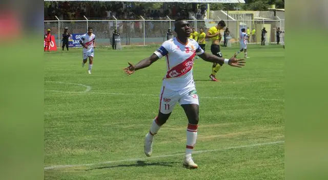 El colombiano Aponzá anotó dos goles en la victoria 4 a 1 del Grau ante Coopsol El colombiano Aponzá anotó dos goles en la victoria 4 a 1 del Grau ante Coopsol