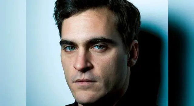 Joaquín Phoenix cumple años hoy 28 de octubre igual que la actriz Julia Roberts