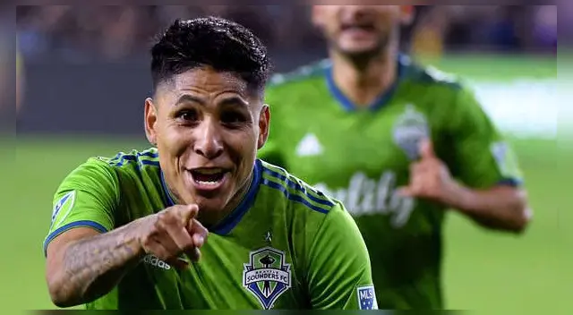 Raúl Ruidíaz destacan en el Seattle y reconoce que no siente presión por no anotar