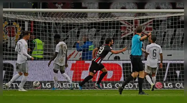 El Eintracht goleó 5-1 al Bayer Múnich