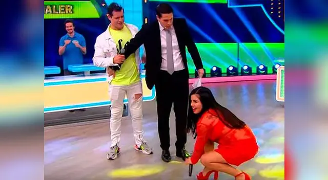 Estrella Torres bailando ante la mirada atónita de Gino Pesaressi y Paco Bazán 