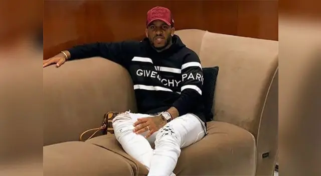 Jefferson Farfán presenta el afiche oficial de su película Jefferson Farfán presenta el afiche oficial de su película