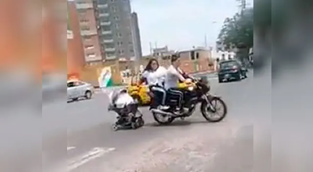 Pareja irresponsable fue captada en video