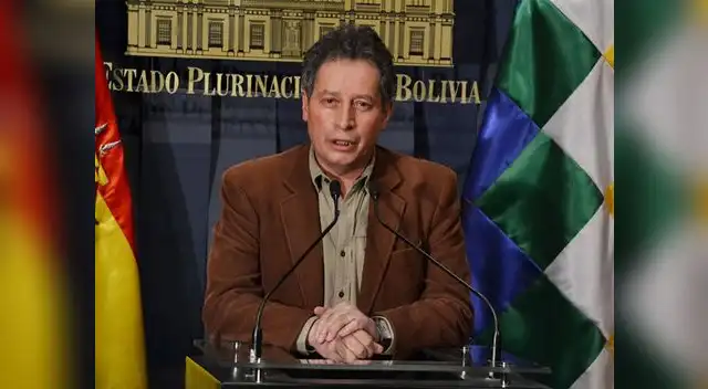César Navarro es la primera persona del Gobierno de Morales que renuncia a su cargo.