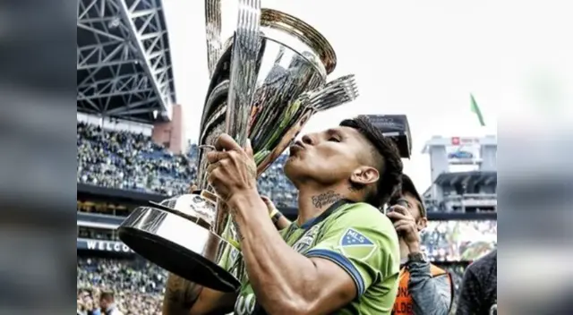 Seattle Sounders aplastó 3-1 a Toronto FC Seattle Sounders aplastó 3-1 a Toronto FC