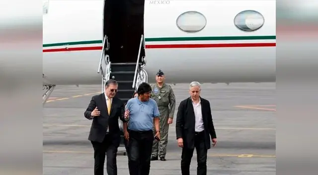 Avión que traslado a Evo Morale llegó a México