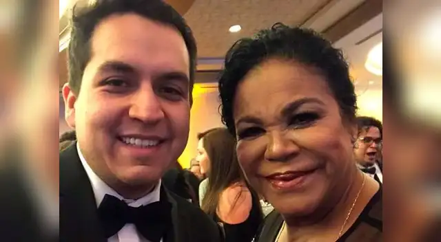 Con la gran Eva Ayllón en los premios Grammy Latino 2019. Con la gran Eva Ayllón en los premios Grammy Latino 2019.