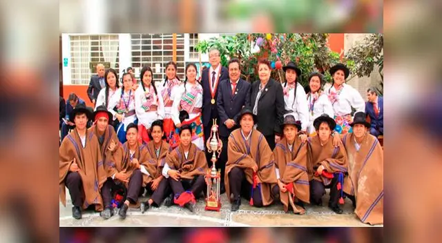 Se premió a los estudiantes más destacados de la facultad