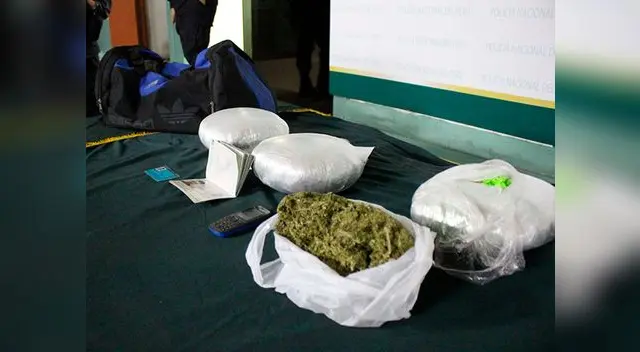 Cannabis sativa, un celular, pasaporte y un documento de identidad hallados en la intervención Cannabis sativa, un celular, pasaporte y un documento de identidad hallados en la intervención
