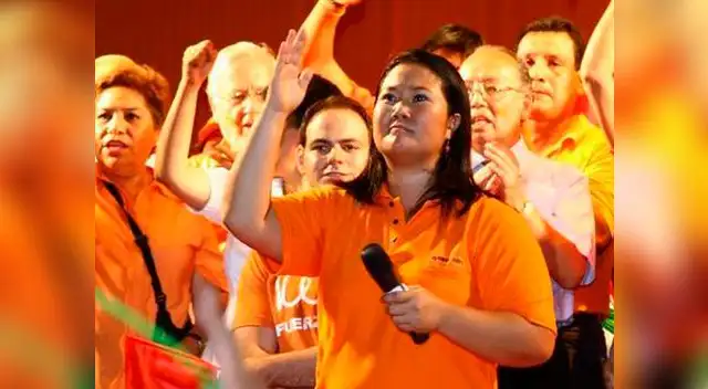 Keiko Fujimori en campaña presidencial 2011 Keiko Fujimori en campaña presidencial 2011