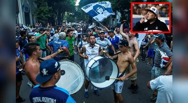 Hinchas quieren a Maradona en el equipo