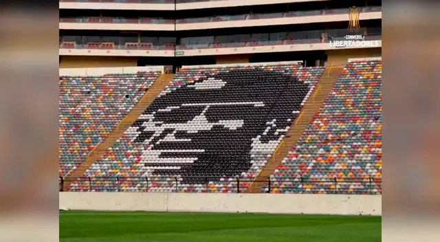 La imagen de este recordado jugador está pintada en una de las tribunas del Monumental